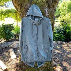 Women Light Weight Hooded Jacket XL